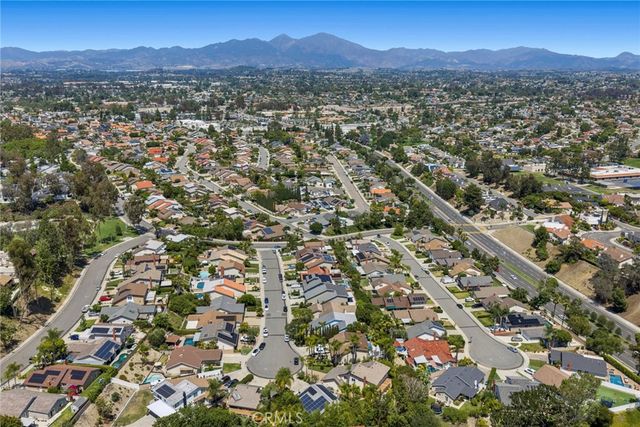 25232 Derby Circle, Laguna Hills, CA 92653