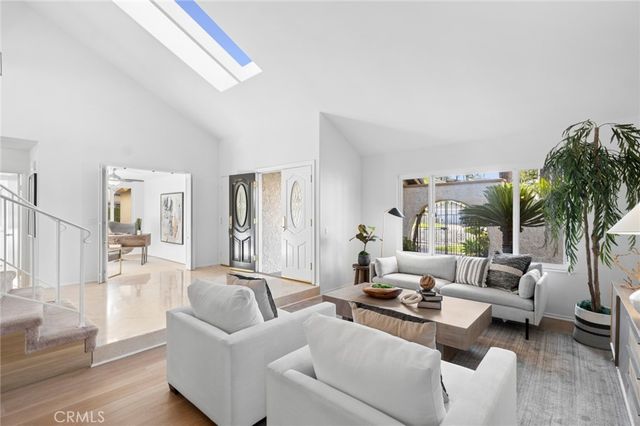 25232 Derby Circle, Laguna Hills, CA 92653
