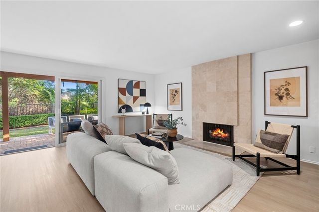 25232 Derby Circle, Laguna Hills, CA 92653