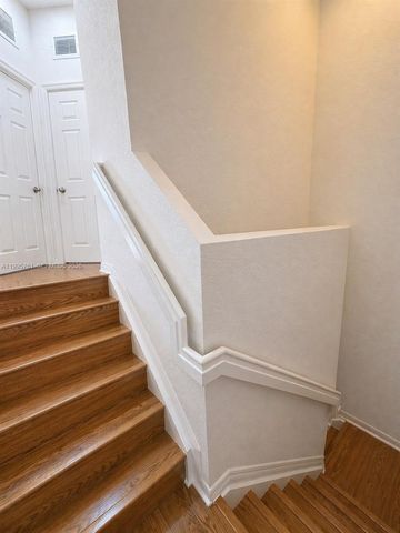 10870 NW 88th Ter 216, Doral, FL 33178