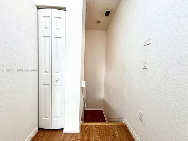 10870 NW 88th Ter 216, Doral, FL 33178