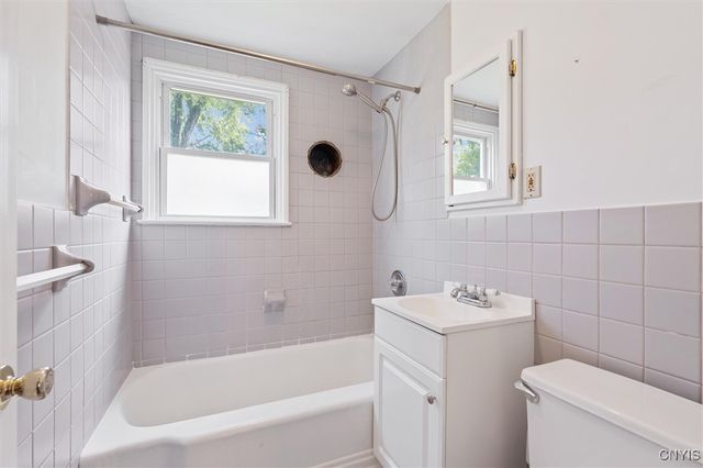 223 Leonard Street, Salina, NY 13211
