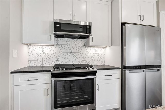 4 Challenger Court, O'fallon, MO 63366