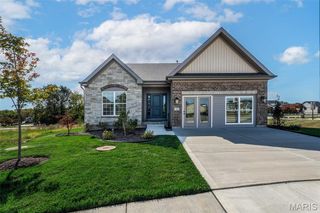 4 Challenger Court, O'fallon, MO 63366