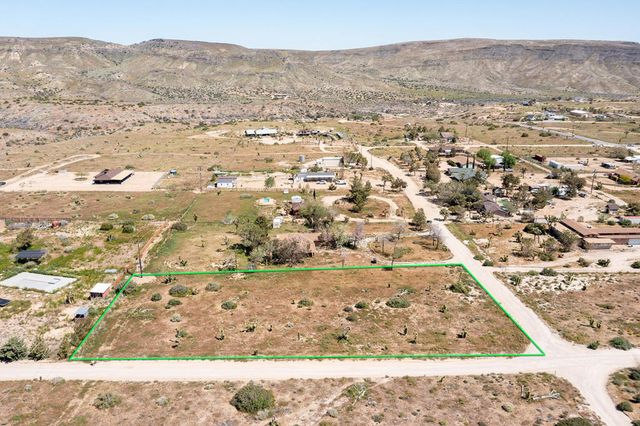 129 Annie Oakley, Pioneertown, CA 92268