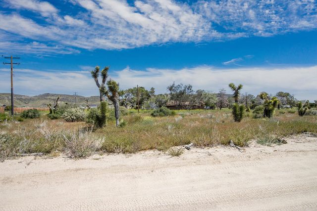 129 Annie Oakley, Pioneertown, CA 92268