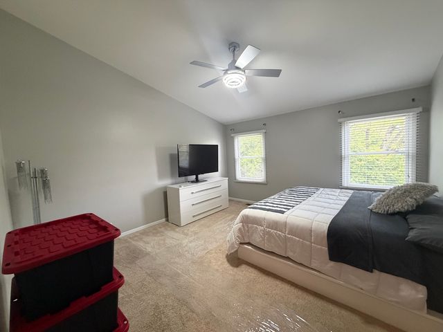 414 Spring Court W, Carpentersville, IL 60110