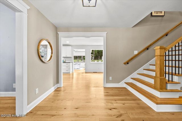 1435 E Hedgelawn Way, Southern Pines, NC 28387