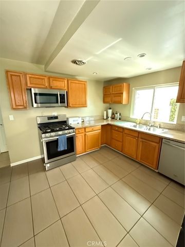 2002 Malcolm, Simi Valley, CA 93065