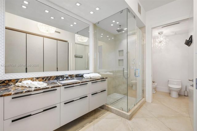 50 S Pointe Dr 903, Miami Beach, FL 33139