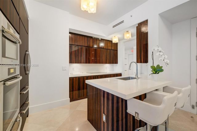 50 S Pointe Dr 903, Miami Beach, FL 33139