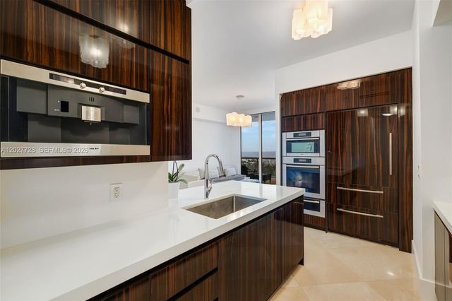 50 S Pointe Dr 903, Miami Beach, FL 33139