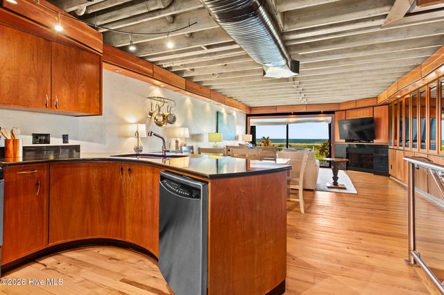 101 S Lumina Avenue Unit 9, Wrightsville Beach, NC 28480