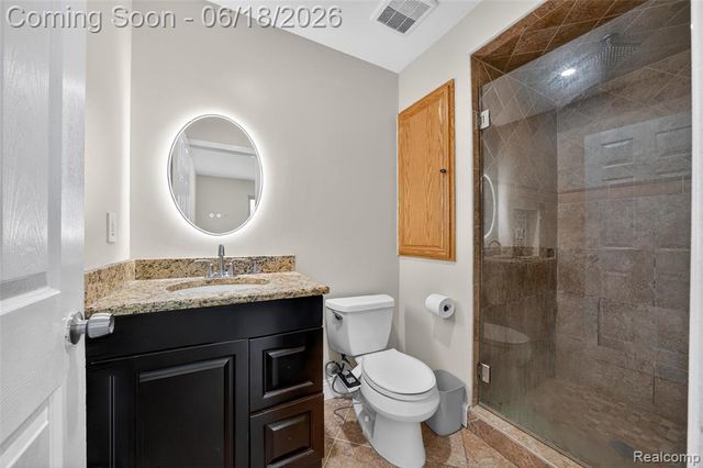 45925 Ashwood Lane, Macomb, MI 48044