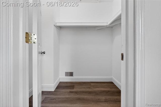 45925 Ashwood Lane, Macomb, MI 48044