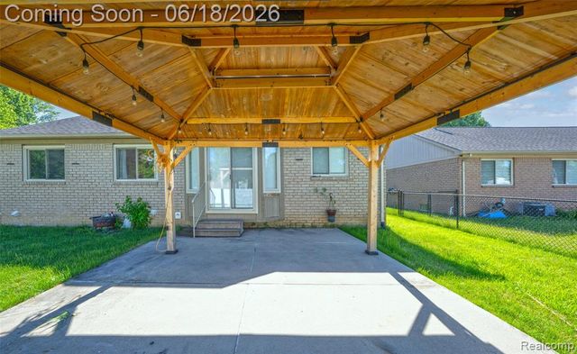45925 Ashwood Lane, Macomb, MI 48044