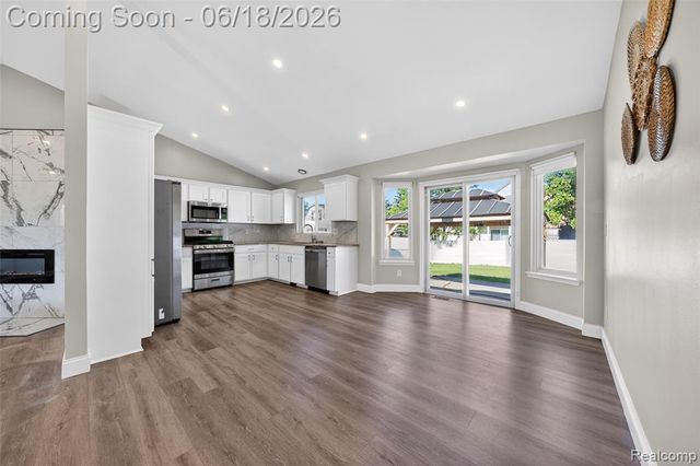 45925 Ashwood Lane, Macomb, MI 48044