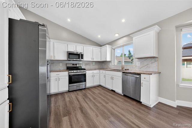 45925 Ashwood Lane, Macomb, MI 48044