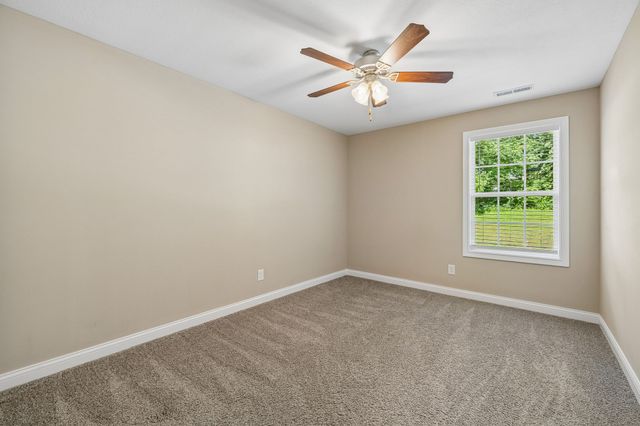 803 Lillian Grace Dr, Clarksville, TN 37043