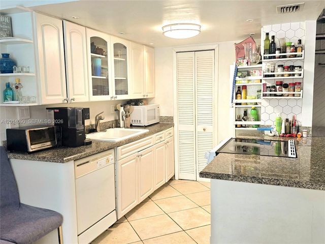 2989 Bird Ave 1, Miami, FL 33133