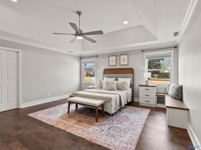 202 N Briarwood Road, Athens, AL 35613