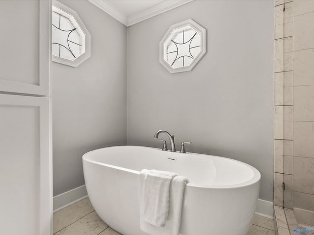 202 N Briarwood Road, Athens, AL 35613