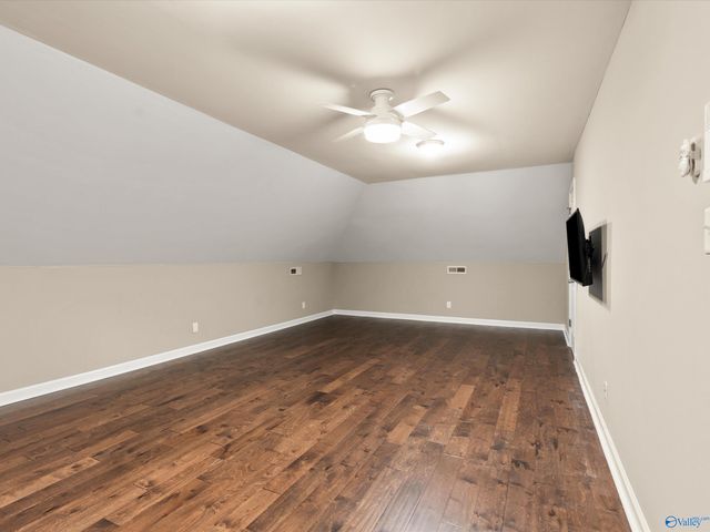 202 N Briarwood Road, Athens, AL 35613