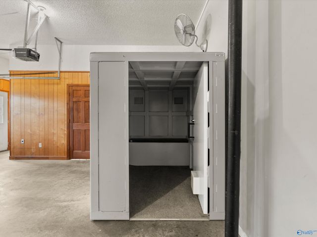 202 N Briarwood Road, Athens, AL 35613