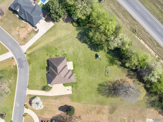 202 N Briarwood Road, Athens, AL 35613