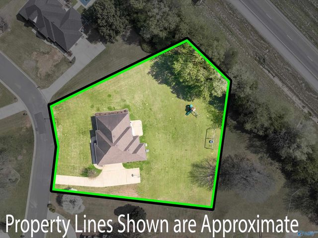 202 N Briarwood Road, Athens, AL 35613