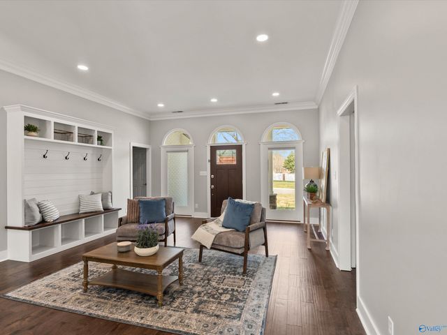 202 N Briarwood Road, Athens, AL 35613