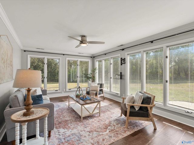 202 N Briarwood Road, Athens, AL 35613