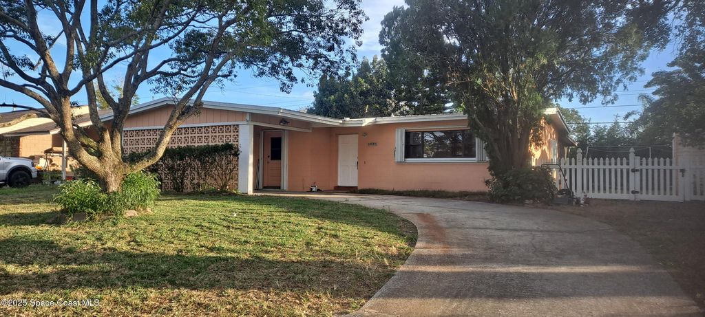 1635 Thoreau Street, Titusville, FL 32780