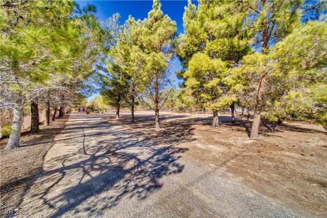 6210 Hawkins Way, Pahrump, NV 89061