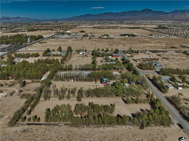 6210 Hawkins Way, Pahrump, NV 89061
