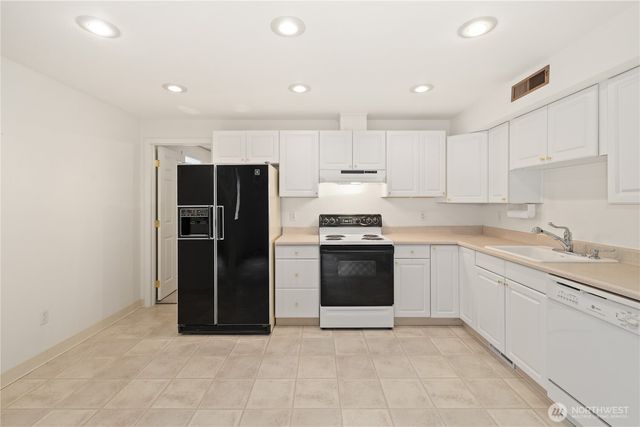 4719 61st Avenue W, Tacoma, WA 98466