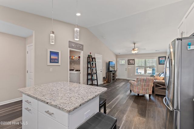 2618 Brittle Star Circle, Supply, NC 28462