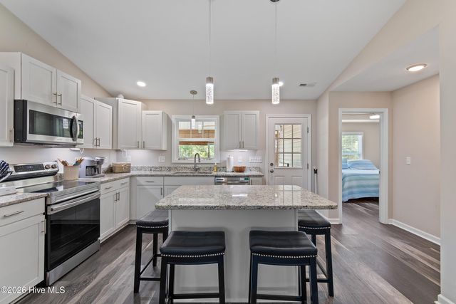 2618 Brittle Star Circle, Supply, NC 28462