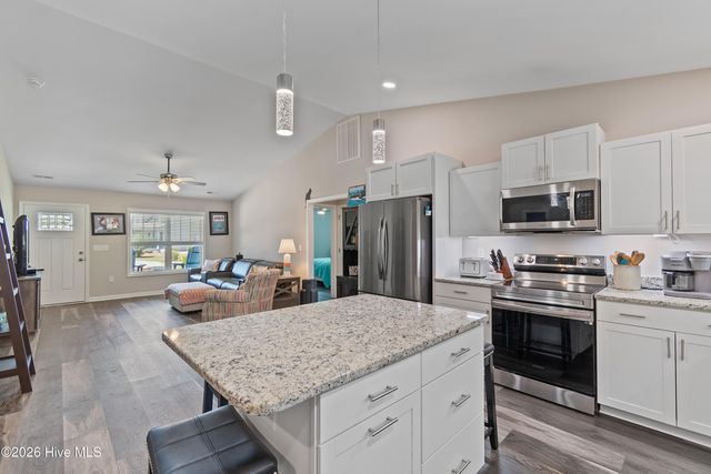 2618 Brittle Star Circle, Supply, NC 28462