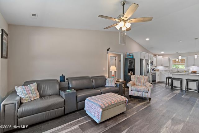 2618 Brittle Star Circle, Supply, NC 28462