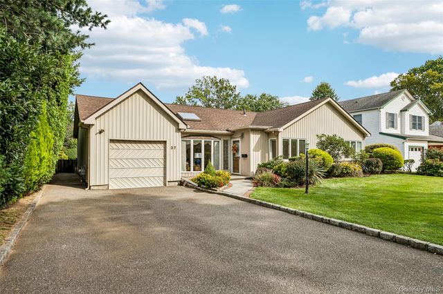 37 Linden Street, Garden City, NY 11530