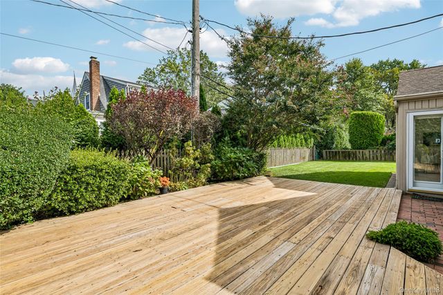 37 Linden Street, Garden City, NY 11530