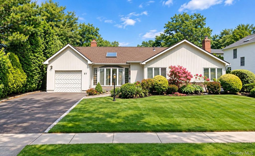 37 Linden Street, Garden City, NY 11530 — exterior