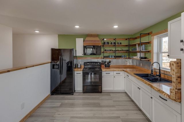 1350 Big Bear Lane SW, Backus, MN 56435