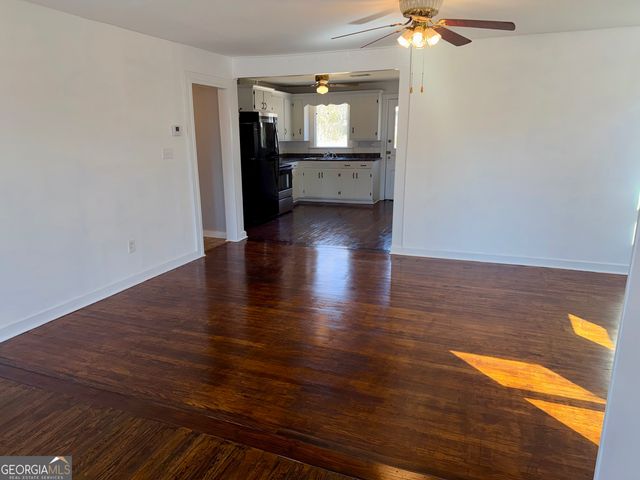 196 College Avenue, Elberton, GA 30635