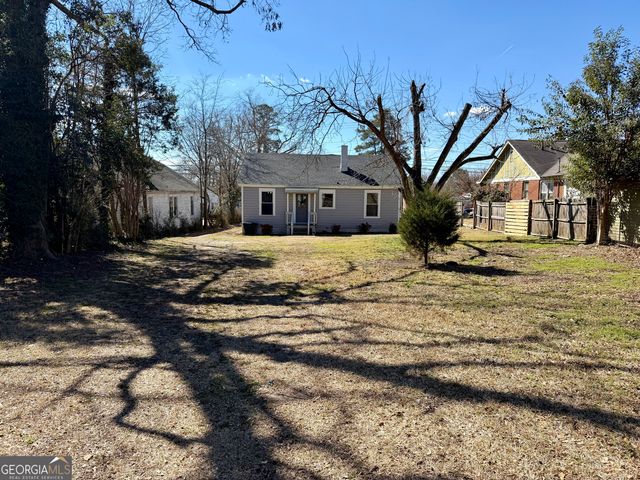 196 College Avenue, Elberton, GA 30635
