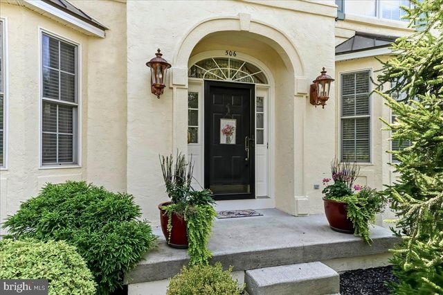 506 CHAMPIONSHIP DR, Harleysville, PA 19438