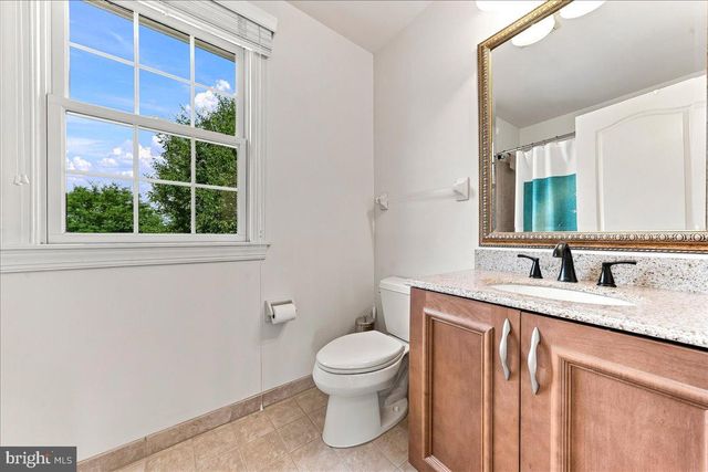 506 CHAMPIONSHIP DR, Harleysville, PA 19438