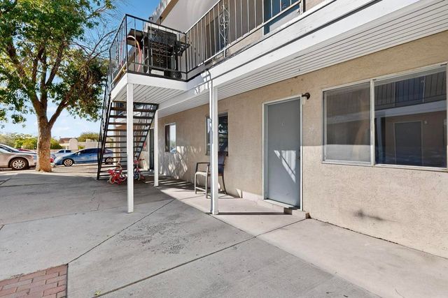 504 Utah Street NE, Albuquerque, NM 87108