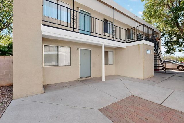 504 Utah Street NE, Albuquerque, NM 87108